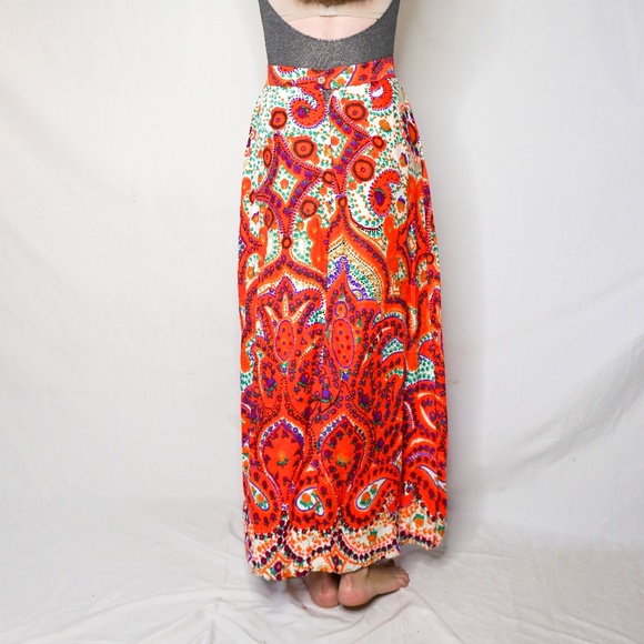 VINTAGE 60s Ornate Color Pattern Maxi Skirt - Picture 3 of 7